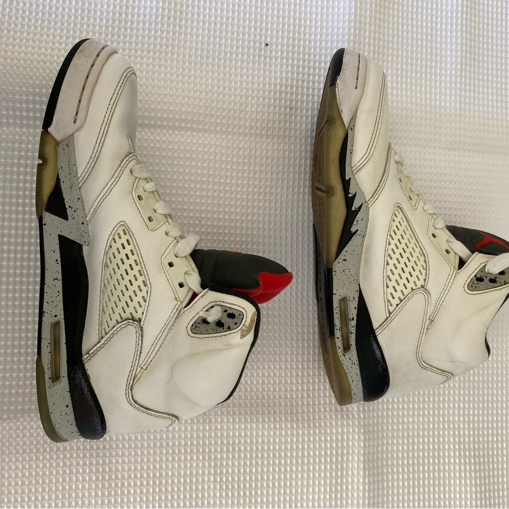 Jordan retro 5,they still look good,corner tip has a scuffle but not to bad!